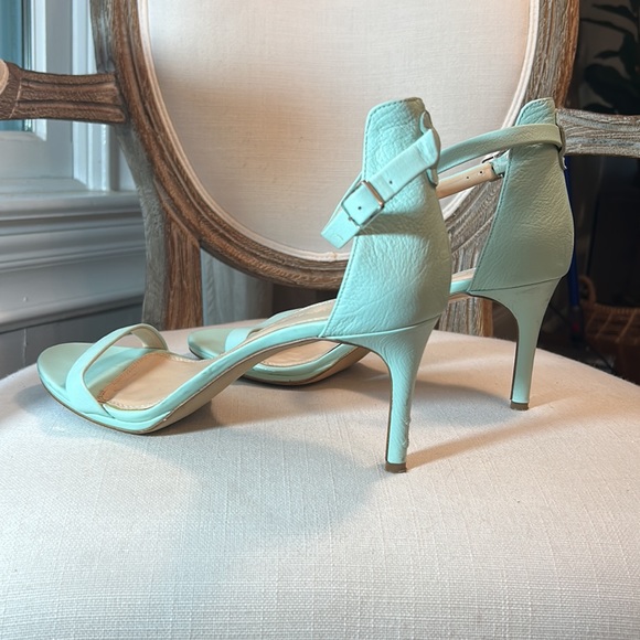 Banana Republic JAYLEN Strappy Ankle High Heel Sandal. Mint/Menthe. Size 10 - Picture 4 of 10